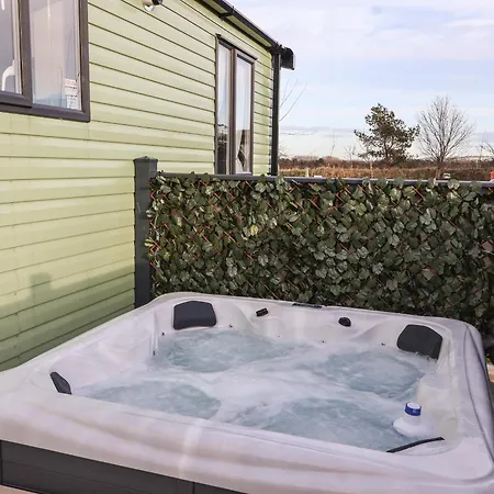 Ginger Fox 度假居 Ganton